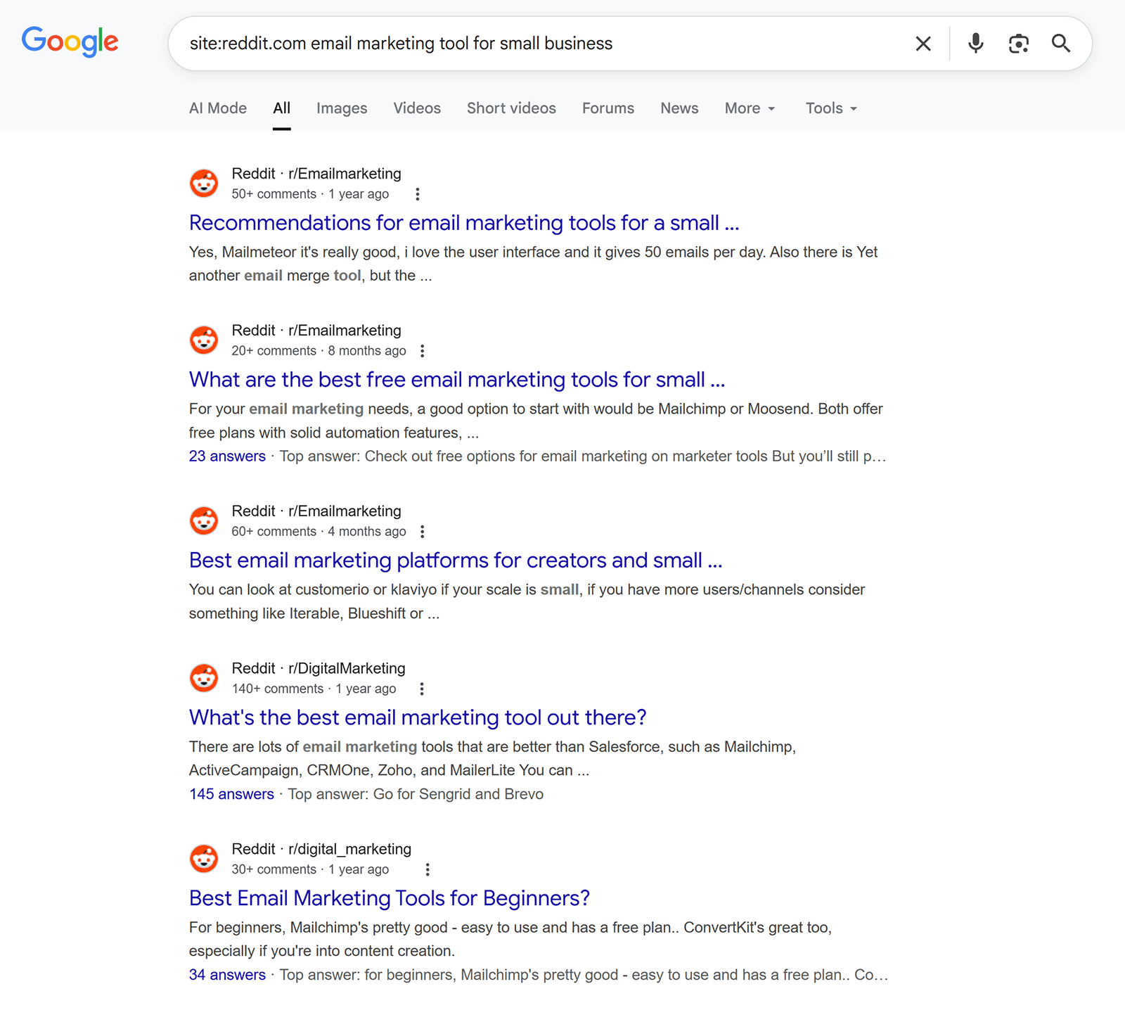 Google 搜索结果,显示“site:reddit.com email marketing tools for small business”。